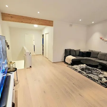 Apartment Koselig Enderekkehus I Nybygg! Bergen