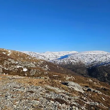 Koselig Enderekkehus I Nybygg! Leilighet *