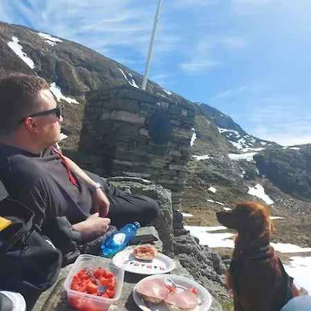 Koselig Enderekkehus I Nybygg! *